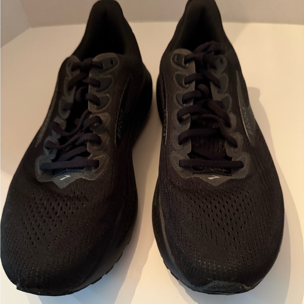 Brooks Ghost 17 Men's Black Athletic Running Shoes Men’s 9.5 EE NEW